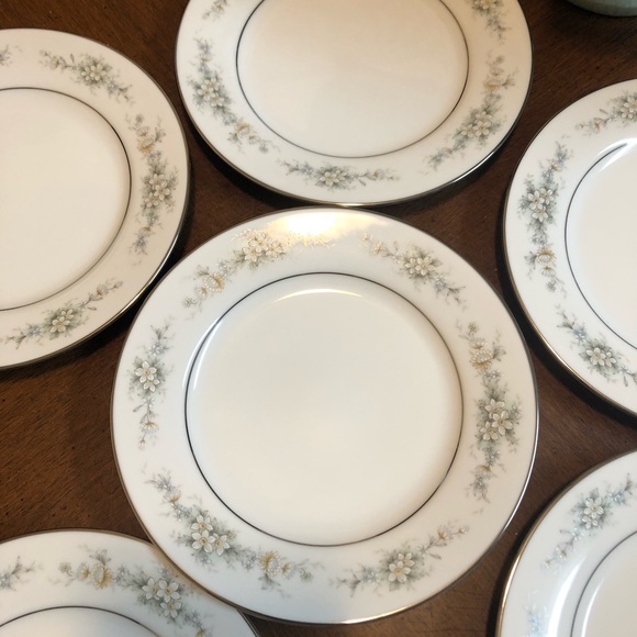 Noritake China Melissa pattern fine bone china cake plates. Set of 7 - Picture 6 of 6